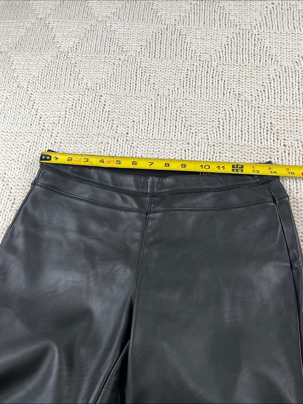 Blank NYC Women’s Black Faux Leather Skinny Jeans - Picture 8 of 12